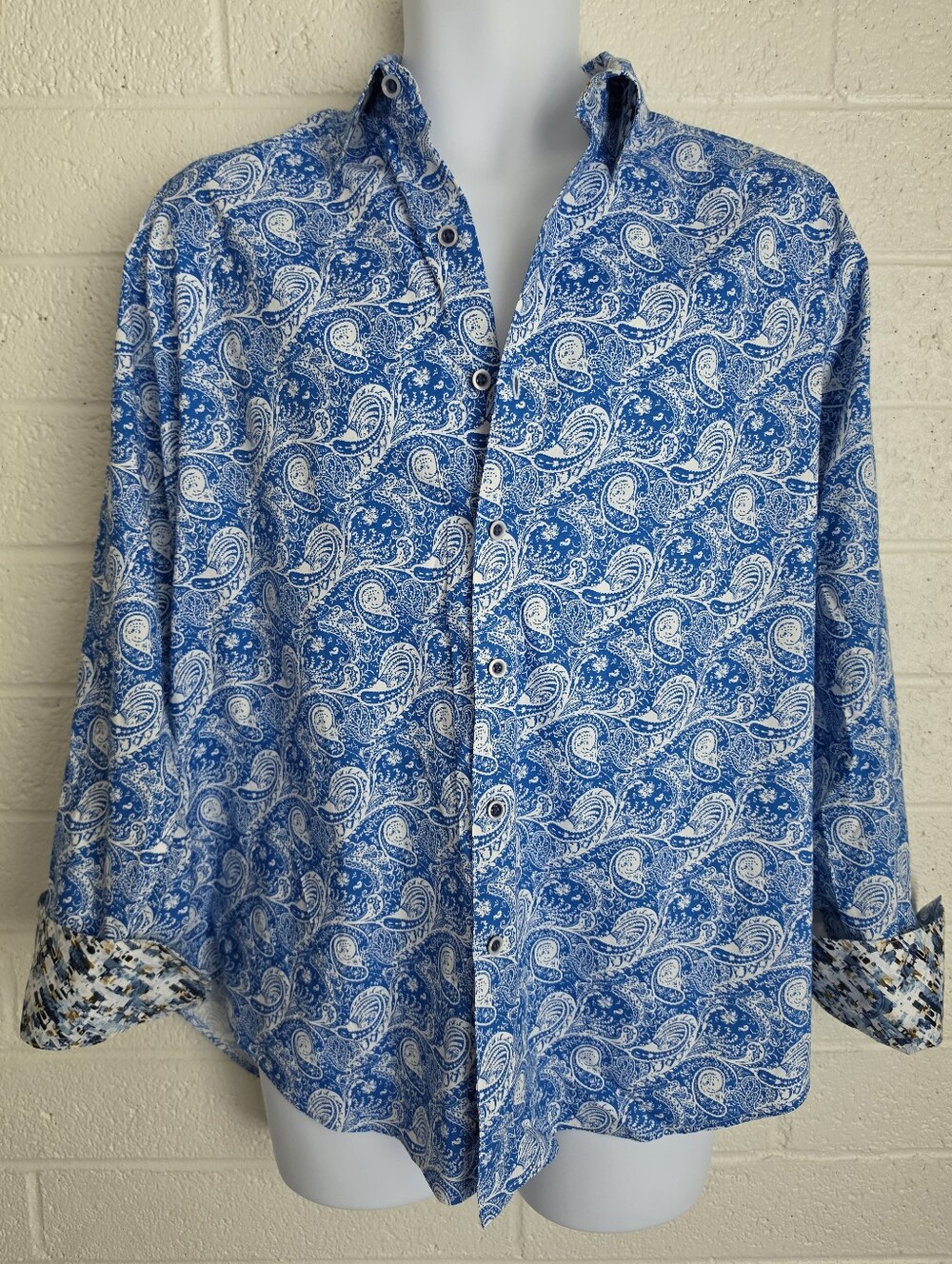 Robert Graham Shirt Size M Paisley Kammerer Print Blue White Sport $198 NEW